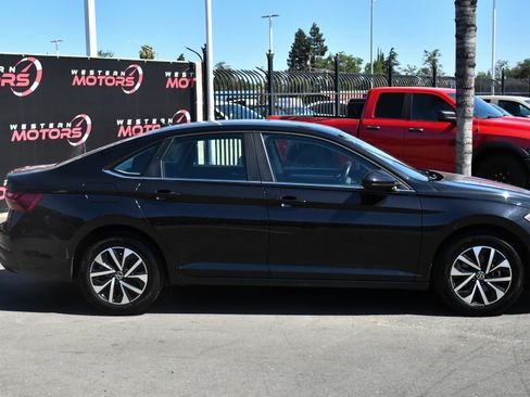Used 2024 Volkswagen Jetta S FWD image 9
