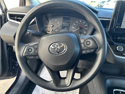 Used 2023 Toyota Corolla LE image 24