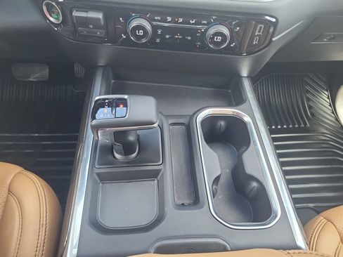 Used 2025 Chevrolet Silverado 1500 LT w/ Texas Edition Plus RWD image 18