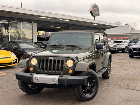 Used 2015 Jeep Wrangler Unlimited Sahara w/ Connectivity Group image 1