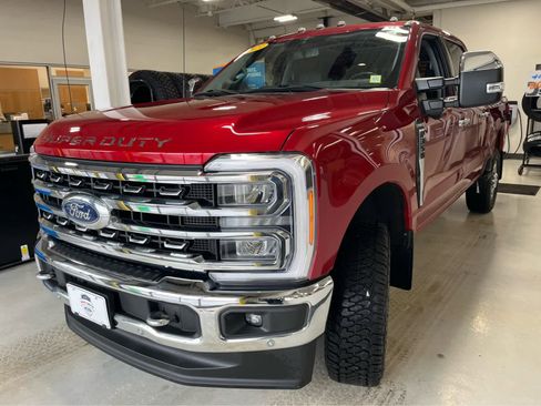 Used 2023 Ford F350 Lariat w/ Lariat Ultimate Package image 4