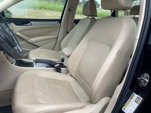 Used 2012 Volkswagen Passat 2.5 SE image 14