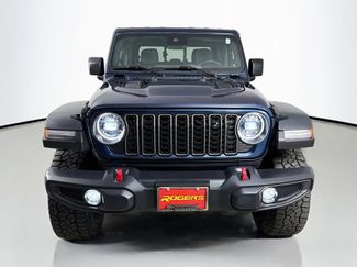 Used 2025 Jeep Gladiator Rubicon w/ Convenience Group AWD/4WD video 2
