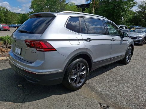 Certified 2024 Volkswagen Tiguan SE AWD/4WD image 6