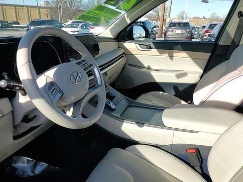Used 2024 Hyundai Palisade Limited image 8