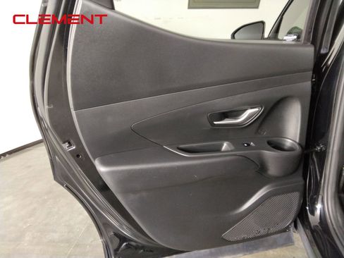 Used 2025 Hyundai Santa Cruz SE FWD image 26