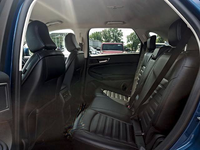 Certified 2024 Ford Edge SEL AWD/4WD image 11