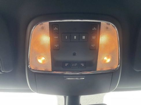 Used 2014 Jeep Grand Cherokee Overland w/ Advanced Technology Group AWD/4WD image 22