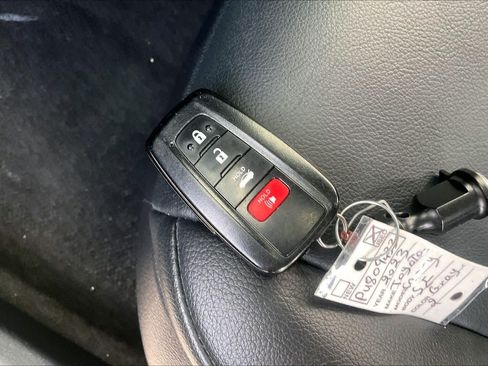 Used 2023 Toyota Camry SE w/ Convenience Package FWD image 14