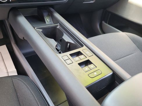 Used 2024 Hyundai Ioniq 6 SE RWD image 21