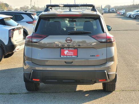 New 2026 Nissan Rogue SV image 5