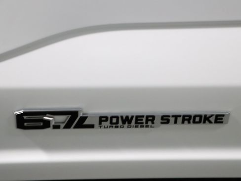 Used 2023 Ford F250 Lariat w/ Sport Appearance Package AWD/4WD image 31
