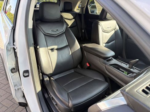 Used 2019 Cadillac XT5 Premium Luxury AWD/4WD image 37