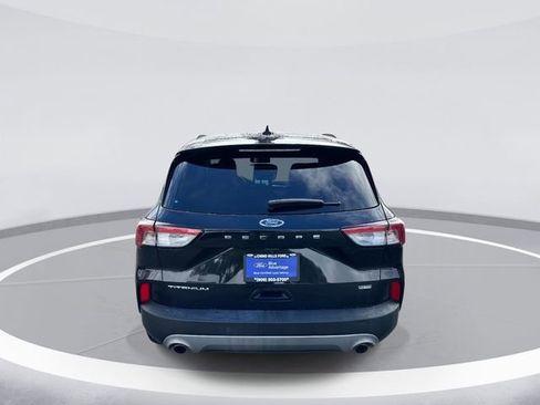 Certified 2021 Ford Escape Titanium image 6