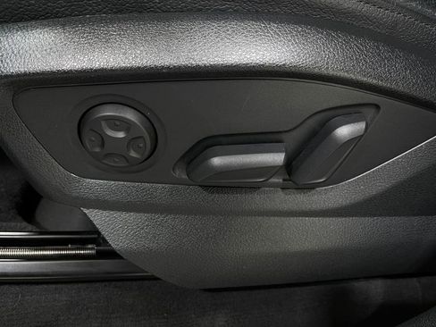 Used 2018 Audi Q7 3.0T Prestige w/ Prestige Package image 18