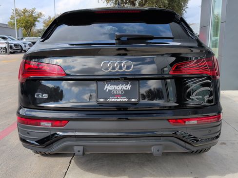 Used 2022 Audi Q5 2.0T Prestige w/ Prestige Package image 9