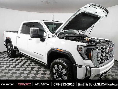 Used 2025 GMC Sierra 2500 Denali w/ Denali Reserve Package AWD/4WD image 32