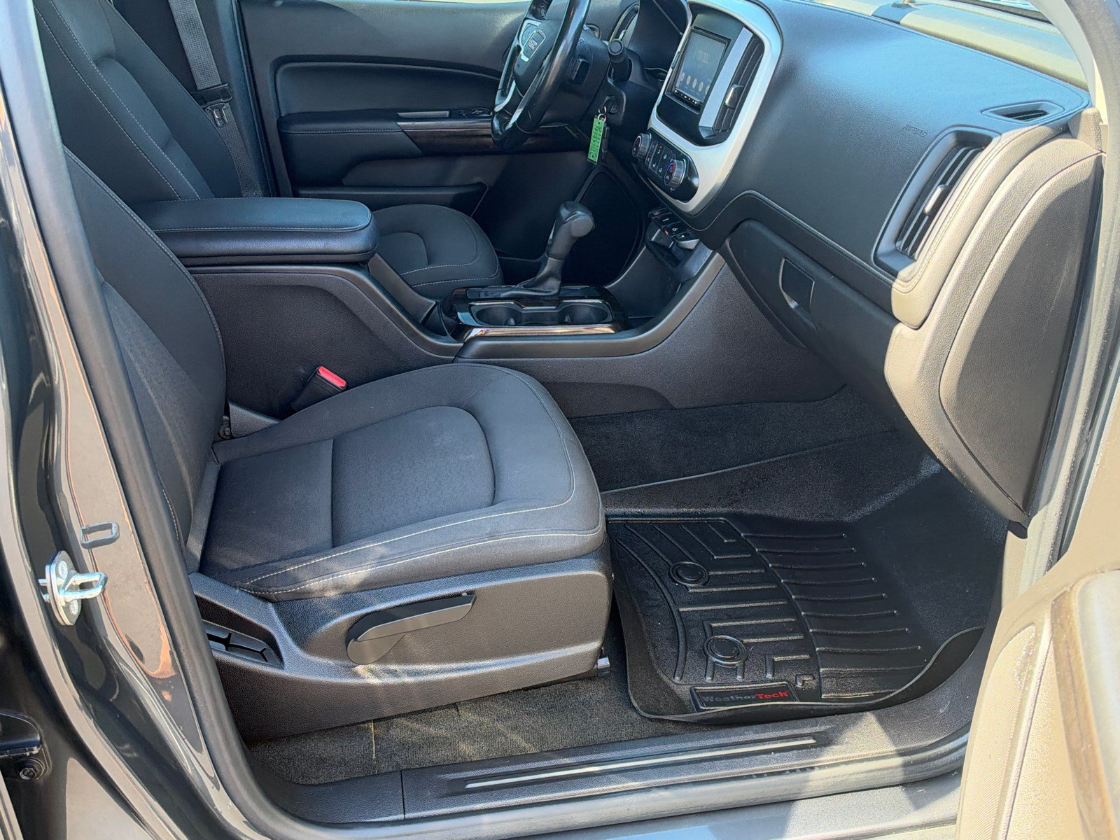 Used 2017 GMC Canyon SLE w/ SLE Convenience Package RWD image 13