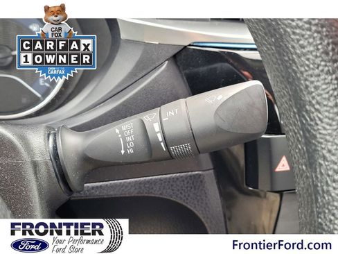 Used 2015 Toyota Corolla LE image 19