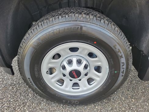 New 2026 GMC Sierra 3500 Pro w/ Convenience Package image 12