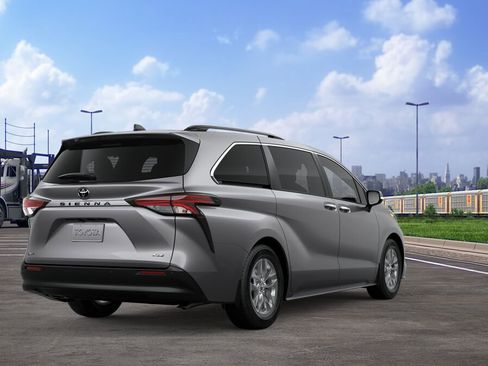 New 2026 Toyota Sienna XLE FWD image 9