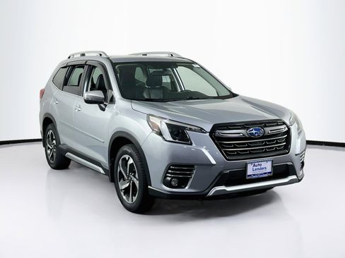 Used 2023 Subaru Forester Touring AWD/4WD image 3