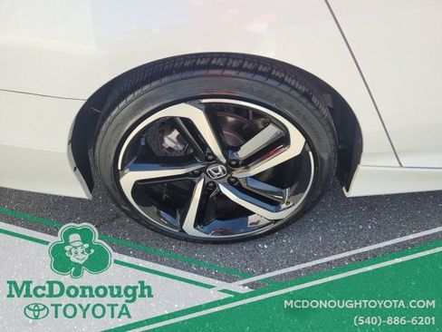 Used 2022 Honda Accord Sport image 32