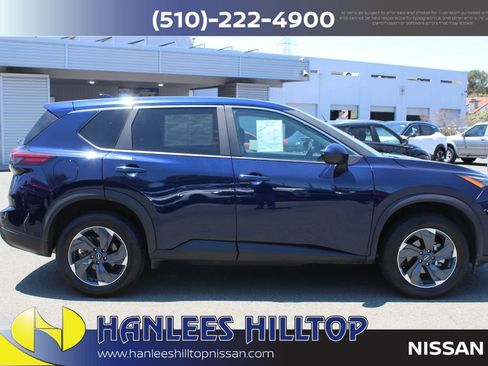 Used 2025 Nissan Rogue SV FWD image 6