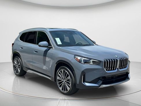 New 2026 BMW X1 xDrive28i w/ Technology Package AWD/4WD image 3