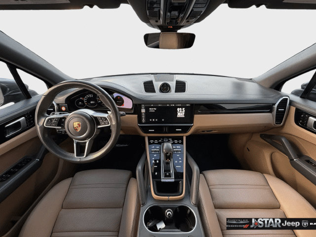 Used 2021 Porsche Cayenne AWD/4WD image 9