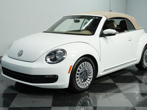 Used 2014 Volkswagen Beetle 1.8T image 5