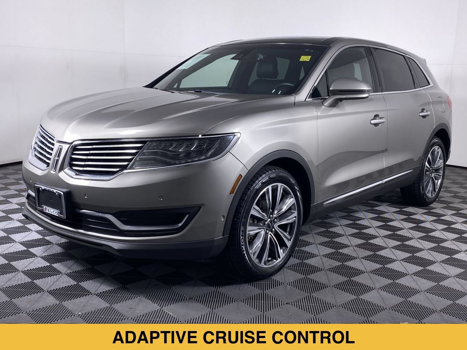Used 2016 Lincoln MKX Reserve w/ Luxury Package AWD/4WD image 18