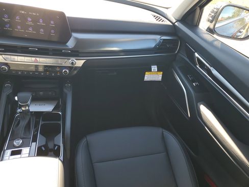 New 2025 Kia Telluride S image 33