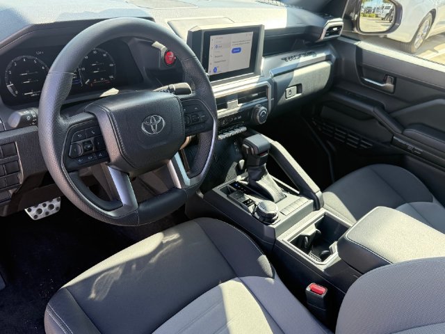 Used 2025 Toyota Tacoma TRD Sport AWD/4WD image 10