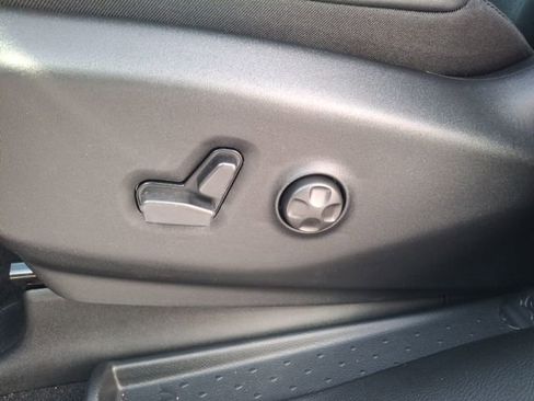 New 2026 Chrysler Pacifica Select image 10