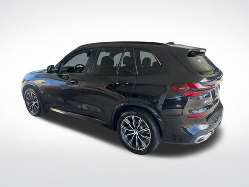 Used 2024 BMW X5 xDrive40i w/ M Sport Package AWD/4WD image 46
