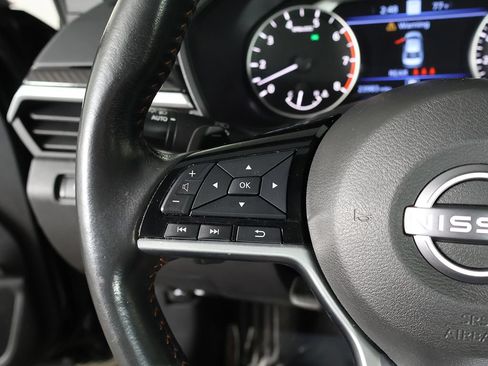 Used 2023 Nissan Altima 2.0 SR FWD image 40