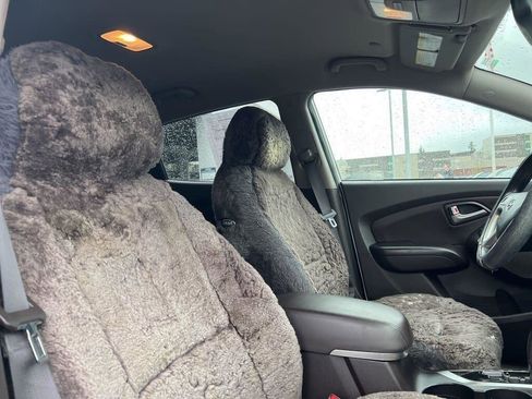 Used 2013 Hyundai Tucson GLS image 6