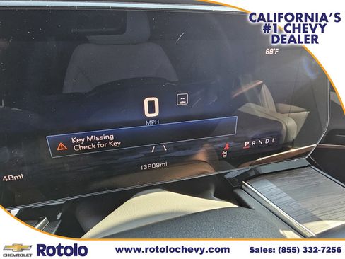 Used 2025 Chevrolet Suburban Premier RWD image 26