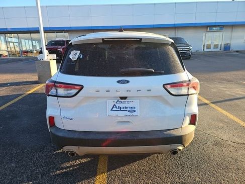 Used 2020 Ford Escape SE image 6