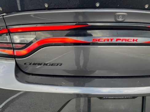 Used 2016 Dodge Charger R/T Scat Pack w/ Beats Audio Group image 42