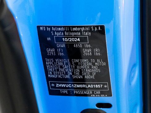 Used 2024 Lamborghini Revuelto AWD/4WD image 57