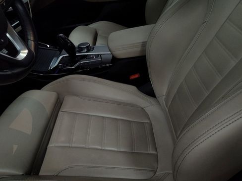 Used 2018 BMW X3 M40i image 17