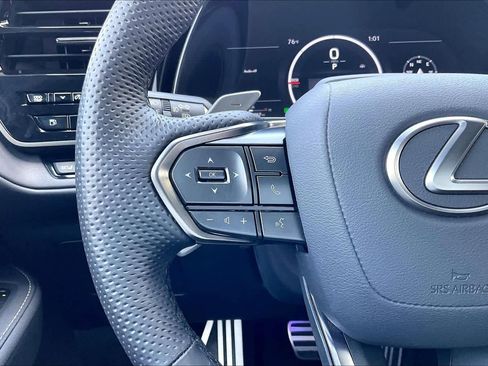 Used 2025 Lexus TX 500h AWD w/ Technology Package image 22