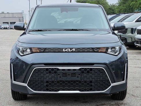 Used 2025 Kia Soul LX image 9
