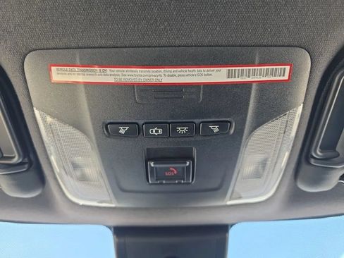 Used 2021 Toyota Corolla SE FWD image 31