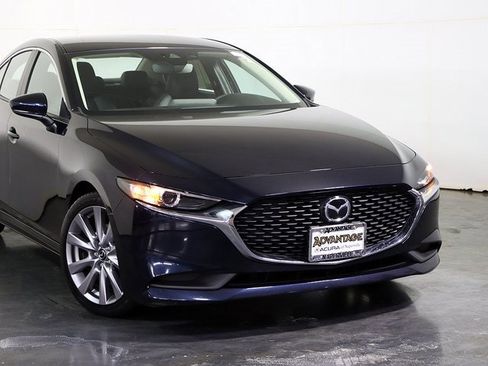 Used 2020 MAZDA MAZDA3 AWD Sedan w/ Select Package image 6