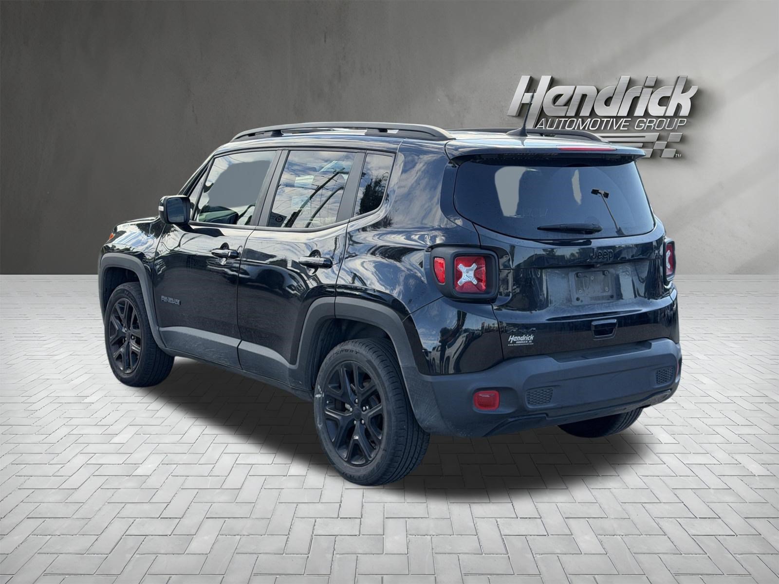 Used 2022 Jeep Renegade Altitude AWD/4WD image 6
