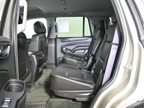 Used 2015 Chevrolet Tahoe LT w/ Luxury Package AWD/4WD image 19