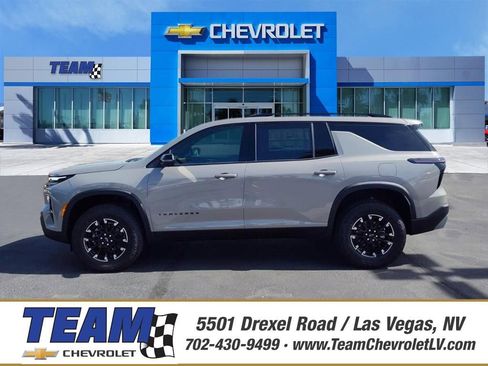 New 2026 Chevrolet Traverse Z71 w/ Driver Confidence Package AWD/4WD image 1